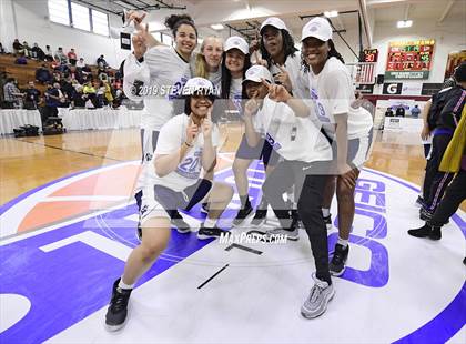 Thumbnail 3 in New Hope Academy vs. St. John's (GEICO National Tournament Final) photogallery.
