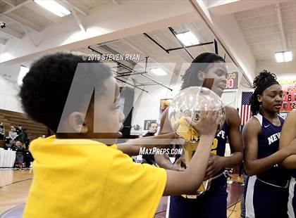 Thumbnail 2 in New Hope Academy vs. St. John's (GEICO National Tournament Final) photogallery.