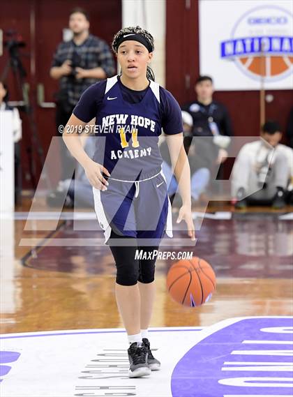 Thumbnail 3 in New Hope Academy vs. St. John's (GEICO National Tournament Final) photogallery.