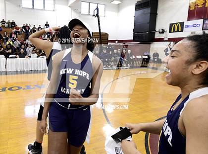 Thumbnail 1 in New Hope Academy vs. St. John's (GEICO National Tournament Final) photogallery.