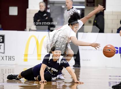 Thumbnail 3 in New Hope Academy vs. St. John's (GEICO National Tournament Final) photogallery.