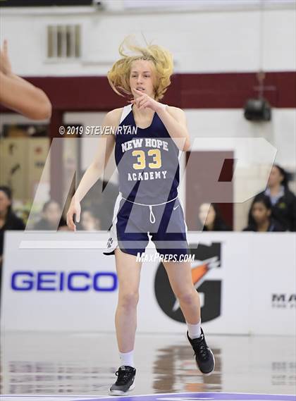 Thumbnail 3 in New Hope Academy vs. St. John's (GEICO National Tournament Final) photogallery.