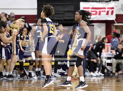 Thumbnail 1 in New Hope Academy vs. St. John's (GEICO National Tournament Final) photogallery.