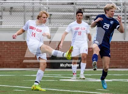 Thumbnail 3 in Lugoff-Elgin vs. Greer Middle College photogallery.