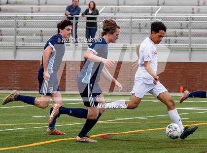 Thumbnail 3 in Lugoff-Elgin vs. Greer Middle College photogallery.