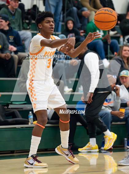 Thumbnail 3 in Poly vs Moreau Catholic (MLK Classic) photogallery.