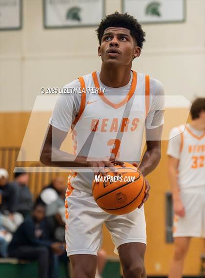 Thumbnail 3 in Poly vs Moreau Catholic (MLK Classic) photogallery.