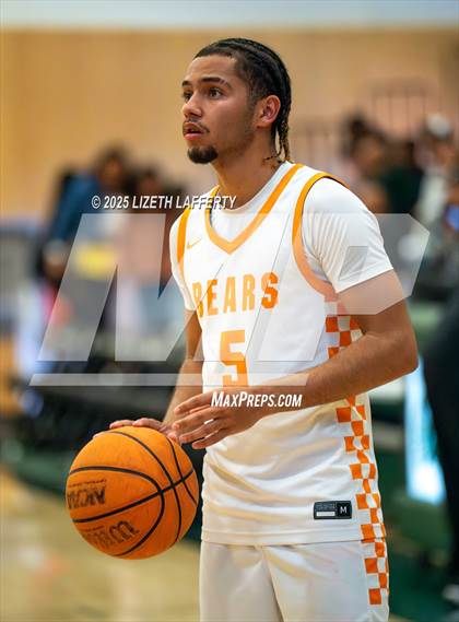 Thumbnail 2 in Poly vs Moreau Catholic (MLK Classic) photogallery.