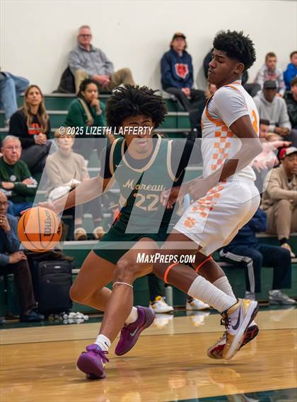 Thumbnail 3 in Poly vs Moreau Catholic (MLK Classic) photogallery.