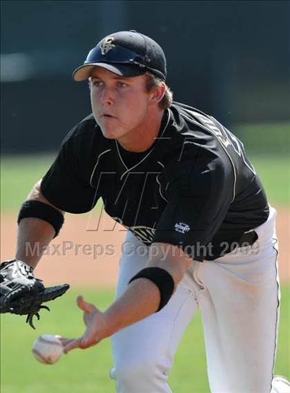 Thumbnail 1 in Tustin @ El Dorado photogallery.