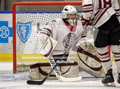 Thumbnail 1 in St. Anthony's vs. St. Joseph's Collegiate Institute (NYSCHSAA Final) photogallery.