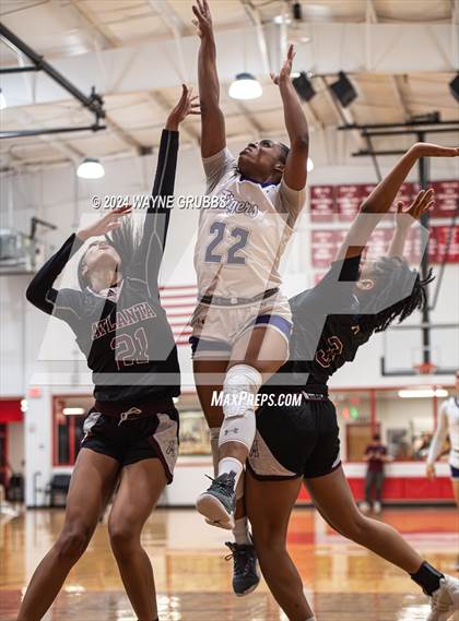 Thumbnail 1 in Mount Vernon vs. Atlanta (UIL 3A Bi-District Playoff) photogallery.