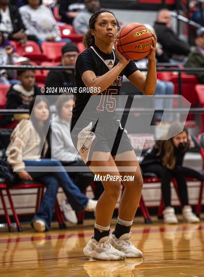 Thumbnail 1 in Mount Vernon vs. Atlanta (UIL 3A Bi-District Playoff) photogallery.