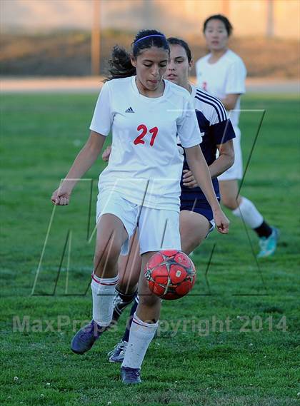Thumbnail 3 in Montebello @ Mark Keppel photogallery.