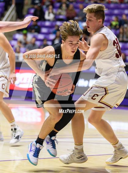 Thumbnail 2 in Cedar vs. Desert Hills (UHSAA 4A Quarterfinal) photogallery.