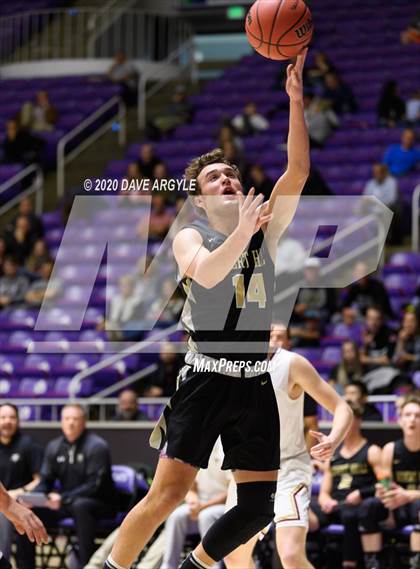 Thumbnail 3 in Cedar vs. Desert Hills (UHSAA 4A Quarterfinal) photogallery.