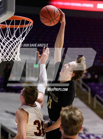 Thumbnail 2 in Cedar vs. Desert Hills (UHSAA 4A Quarterfinal) photogallery.