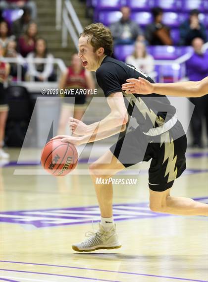 Thumbnail 3 in Cedar vs. Desert Hills (UHSAA 4A Quarterfinal) photogallery.