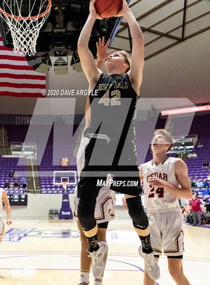 Thumbnail 2 in Cedar vs. Desert Hills (UHSAA 4A Quarterfinal) photogallery.