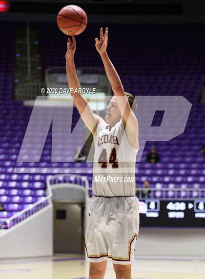 Thumbnail 2 in Cedar vs. Desert Hills (UHSAA 4A Quarterfinal) photogallery.