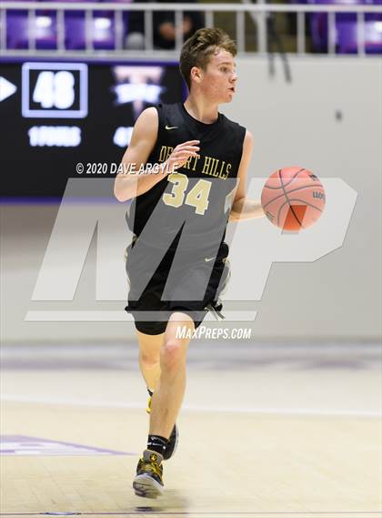 Thumbnail 1 in Cedar vs. Desert Hills (UHSAA 4A Quarterfinal) photogallery.