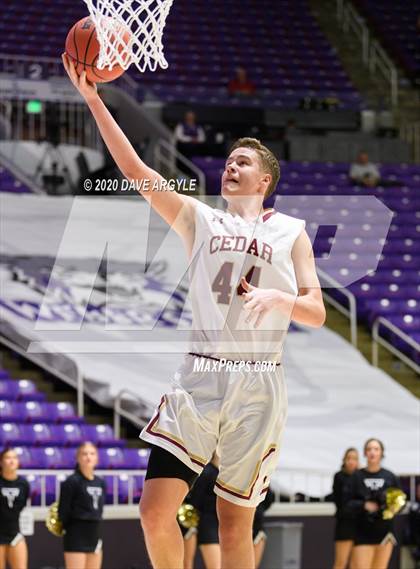 Thumbnail 3 in Cedar vs. Desert Hills (UHSAA 4A Quarterfinal) photogallery.