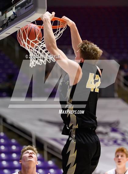 Thumbnail 1 in Cedar vs. Desert Hills (UHSAA 4A Quarterfinal) photogallery.