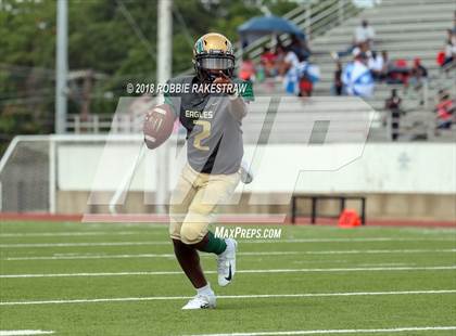 Thumbnail 3 in Bishop Dunne vs. DeSoto photogallery.