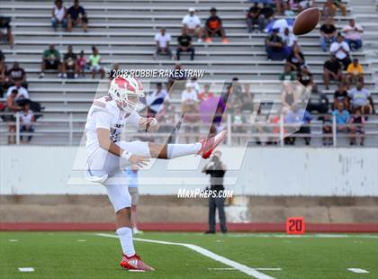 Thumbnail 3 in Bishop Dunne vs. DeSoto photogallery.