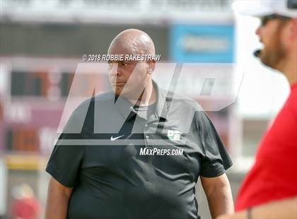 Thumbnail 3 in Bishop Dunne vs. DeSoto photogallery.
