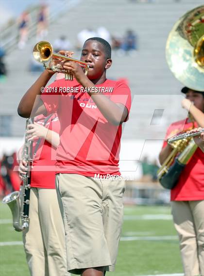 Thumbnail 2 in Bishop Dunne vs. DeSoto photogallery.