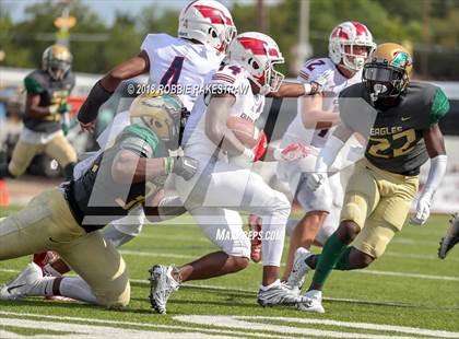 Thumbnail 3 in Bishop Dunne vs. DeSoto photogallery.