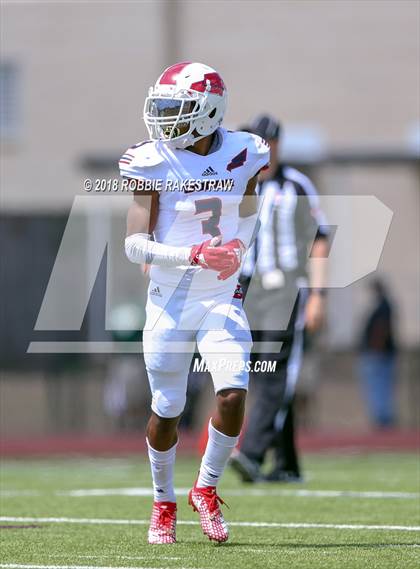 Thumbnail 3 in Bishop Dunne vs. DeSoto photogallery.