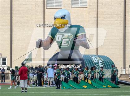 Thumbnail 2 in Bishop Dunne vs. DeSoto photogallery.