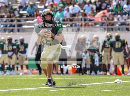 Thumbnail 3 in Bishop Dunne vs. DeSoto photogallery.