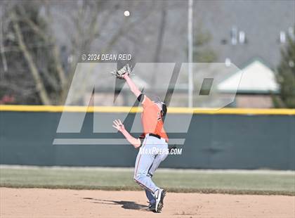Thumbnail 3 in Minooka @ Joliet Catholic photogallery.