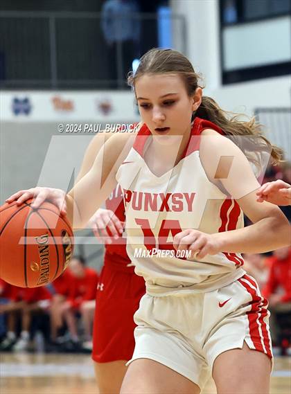 Thumbnail 3 in St. Marys vs. Punxsutawney (District 9 4A Final) photogallery.
