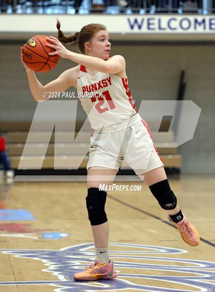Thumbnail 3 in St. Marys vs. Punxsutawney (District 9 4A Final) photogallery.