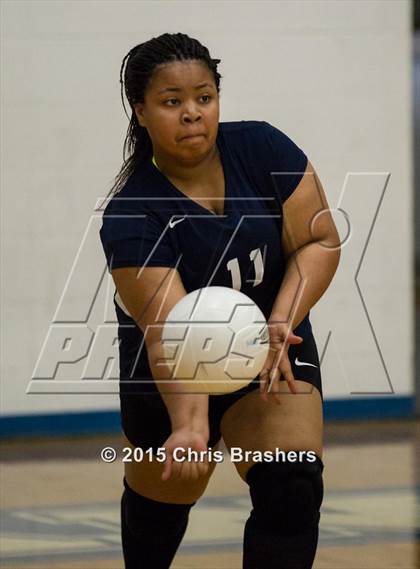 Thumbnail 2 in Sylvan Hills vs. Fair photogallery.