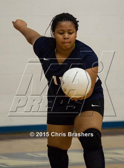 Thumbnail 1 in Sylvan Hills vs. Fair photogallery.