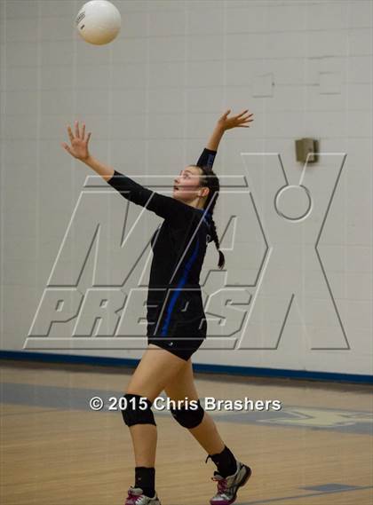 Thumbnail 1 in Sylvan Hills vs. Fair photogallery.