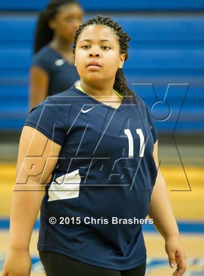 Thumbnail 1 in Sylvan Hills vs. Fair photogallery.