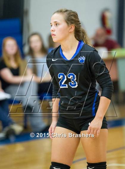 Thumbnail 1 in Sylvan Hills vs. Fair photogallery.