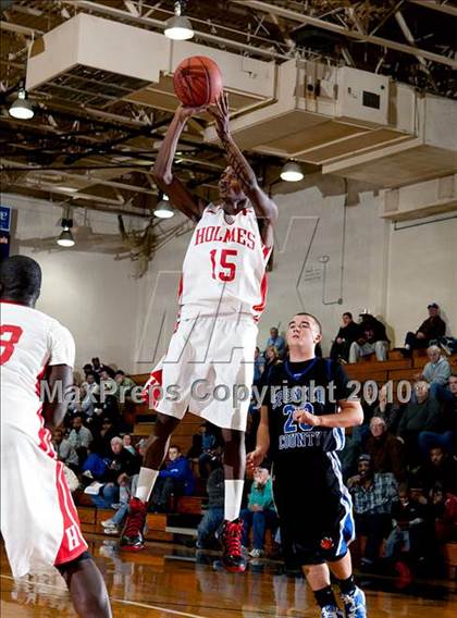 Thumbnail 2 in Holmes vs. Spencer County (Lloyd Memorial Tournament) photogallery.