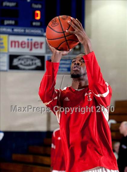 Thumbnail 1 in Holmes vs. Spencer County (Lloyd Memorial Tournament) photogallery.