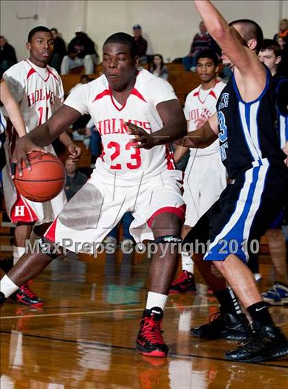 Thumbnail 2 in Holmes vs. Spencer County (Lloyd Memorial Tournament) photogallery.