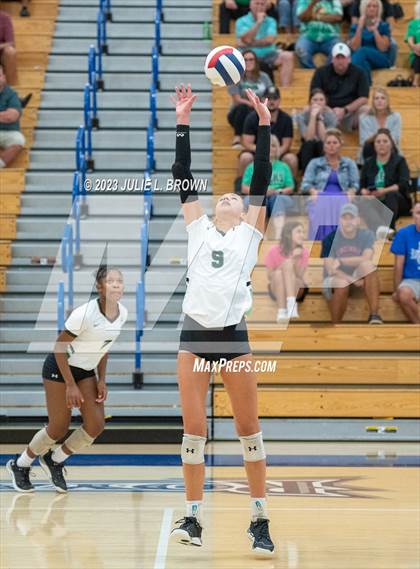 Thumbnail 2 in Yorktown @ Hamilton Southeastern photogallery.