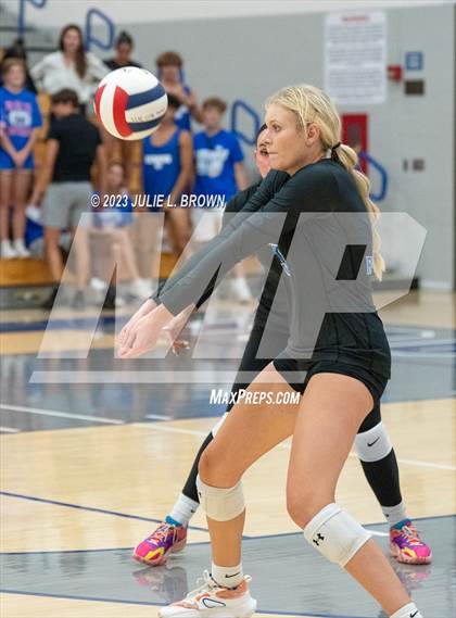 Thumbnail 1 in Yorktown @ Hamilton Southeastern photogallery.