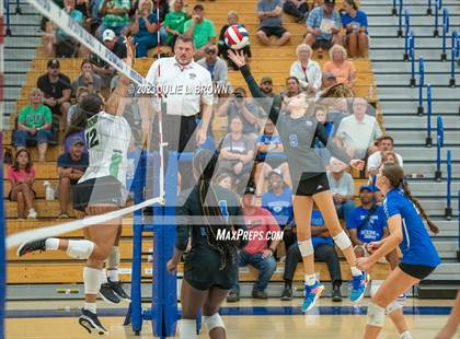 Thumbnail 3 in Yorktown @ Hamilton Southeastern photogallery.