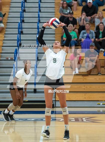 Thumbnail 1 in Yorktown @ Hamilton Southeastern photogallery.